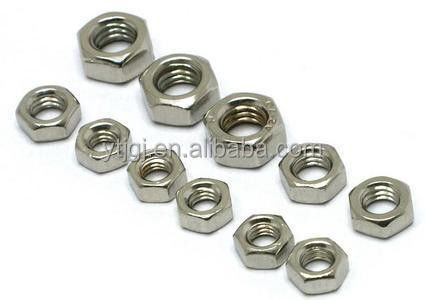 DIN933/931 parafusos hexagonais com porcas e rolhas Grau 4.8/6.8/8.8/10.9 10mm-300mm