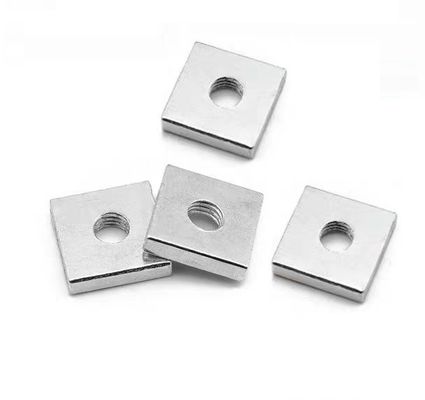 Nozes finas quadradas de zinco branco M5-M72 DIN 562