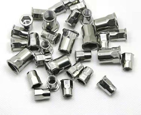 M8 M10 Nozes de rivetas cegas para fixação M2-M12 Q235A2-70 A4-80 Fabricação